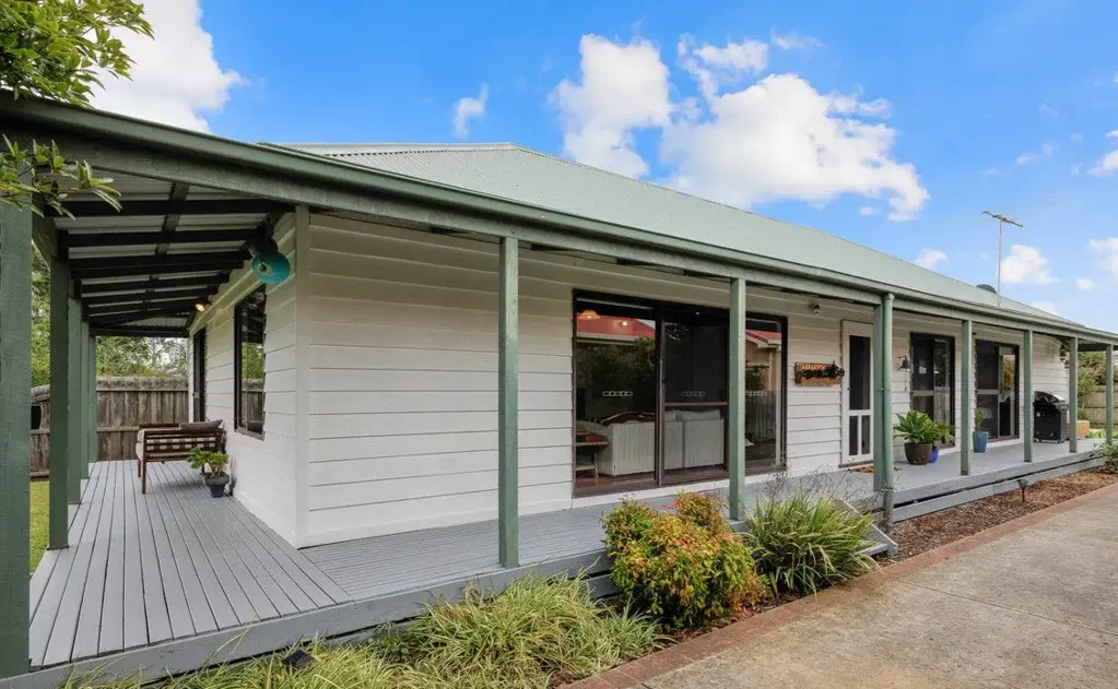 12 St Georges Road, Cowes, VIC 3922