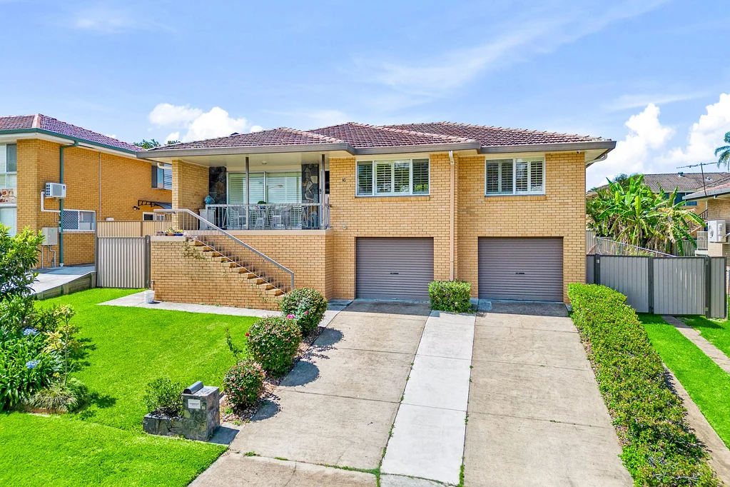 16 Crestgarden Street, Macgregor, QLD 4109