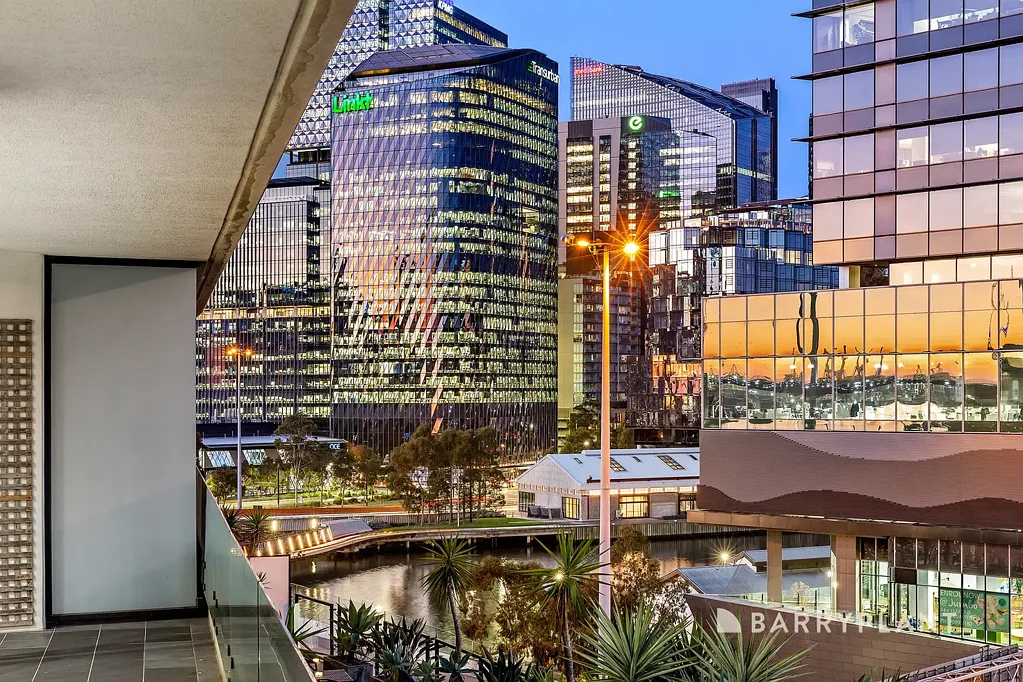 807/50 Lorimer Street, Docklands, VIC 3008
