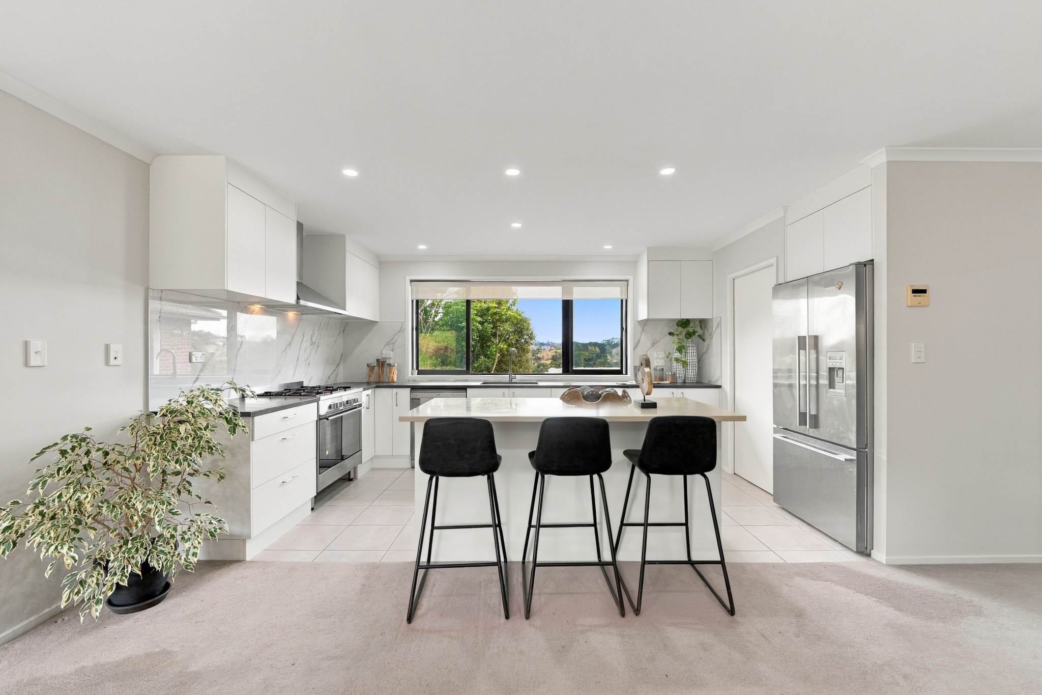 29 Whangaparaoa Road, Red Beach, photo 17