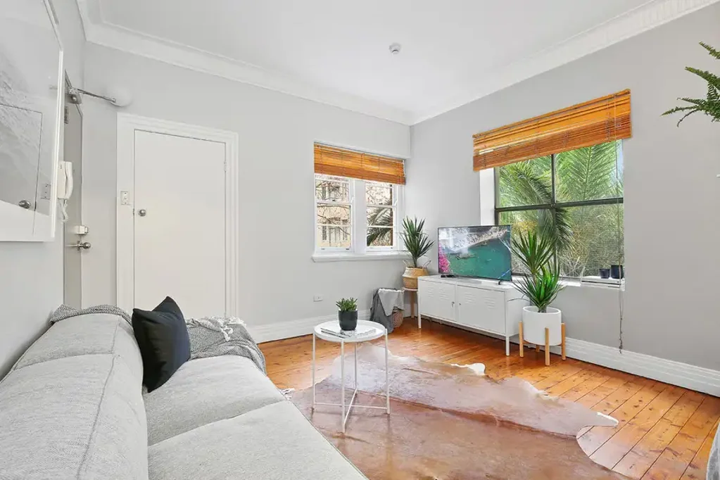 Art Deco furnished studio in security building set in a beautiful tree-lined cul-de- sac 30 seconds walk from trendy Macleay Street's shops, cafes
