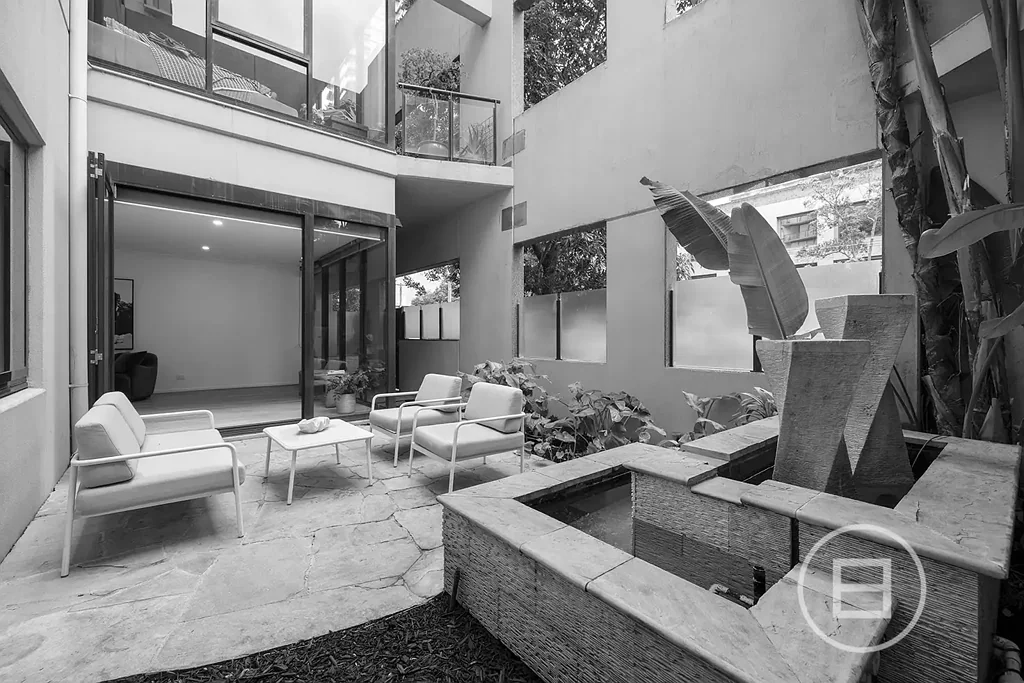 30b Bank Street, South Melbourne, VIC 3205