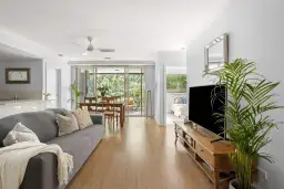 12/4-10 The Avenue, Collaroy