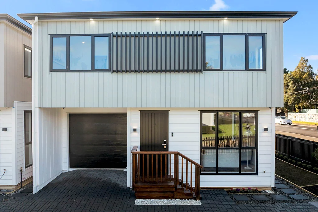 Mount Wellington 4chambre BRAND NEW STANDALONE & FREEHOLD