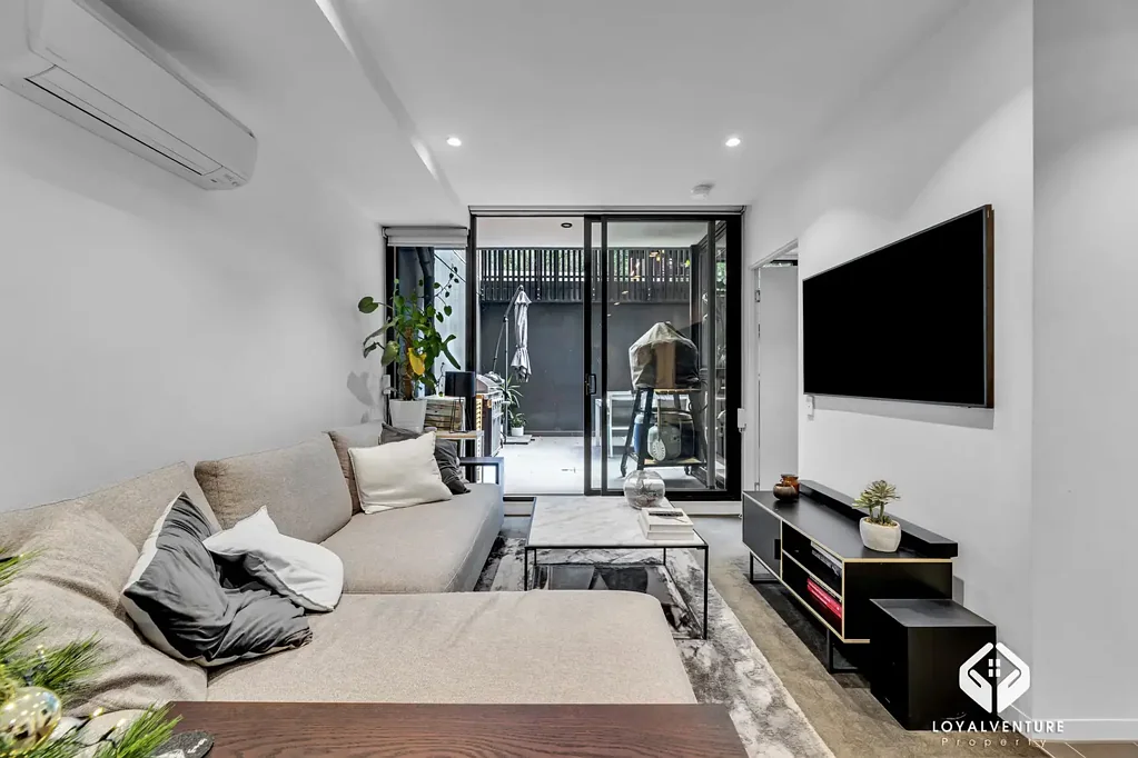 Abbotsford 2 Bedroom Precinct Perfection with Fantastic Ground Level Space!