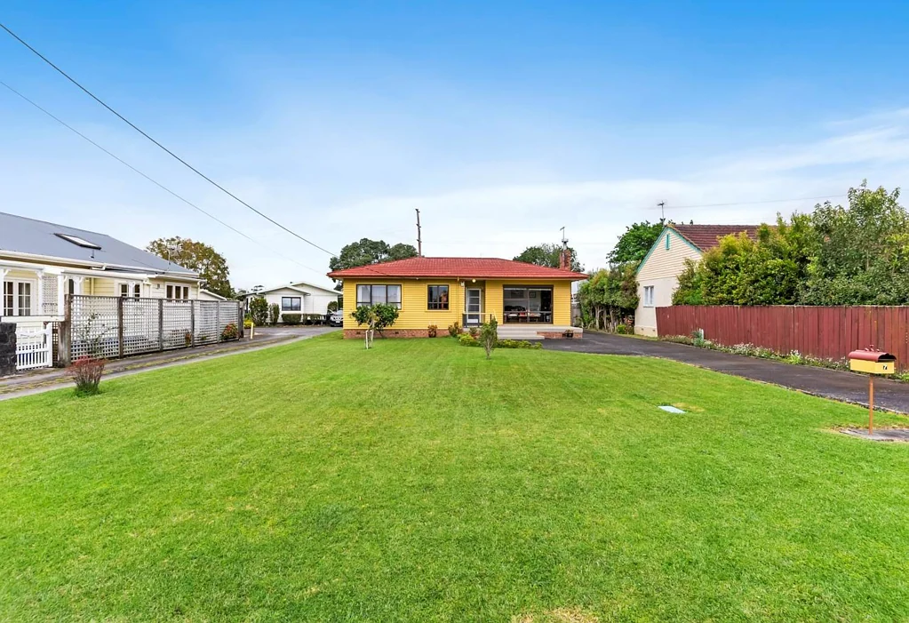 Classic Charm, Spacious Grounds