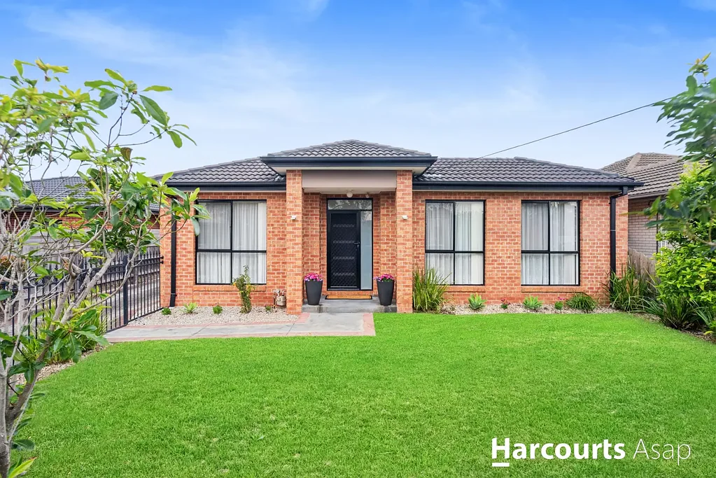 1/8 Oakwood Avenue, Dandenong North, VIC 3175