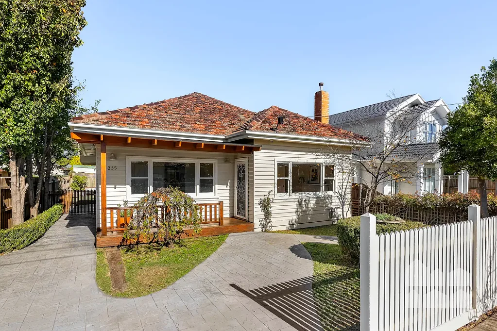 West Footscray 3房  Period charm, modern family comfort