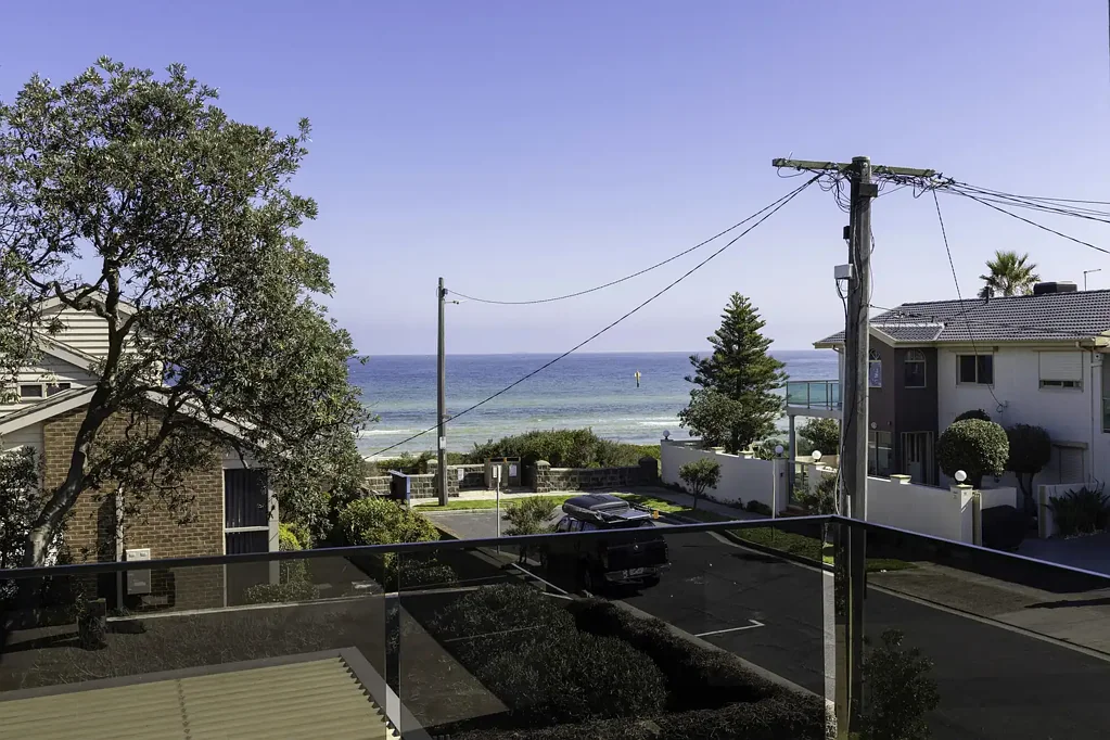 Aspendale 4બેડરૂમ Breath-taking Bay Views. An Extraordinary Beachside Residence.