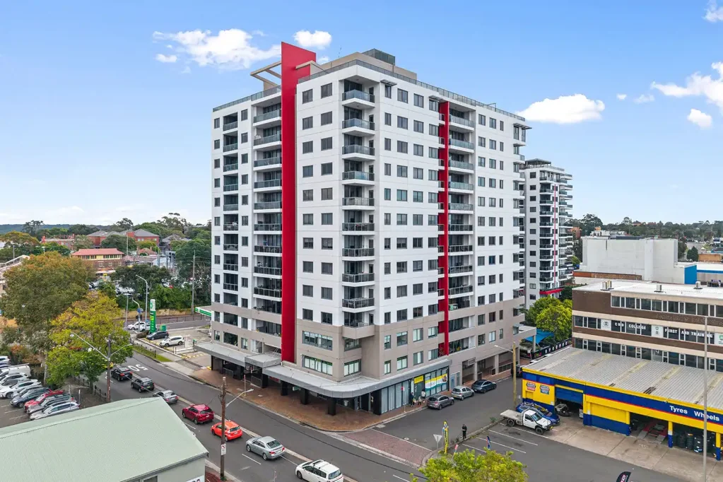 Hornsby 2房  Level 10 | North-Facing | Sweeping Horizon Views