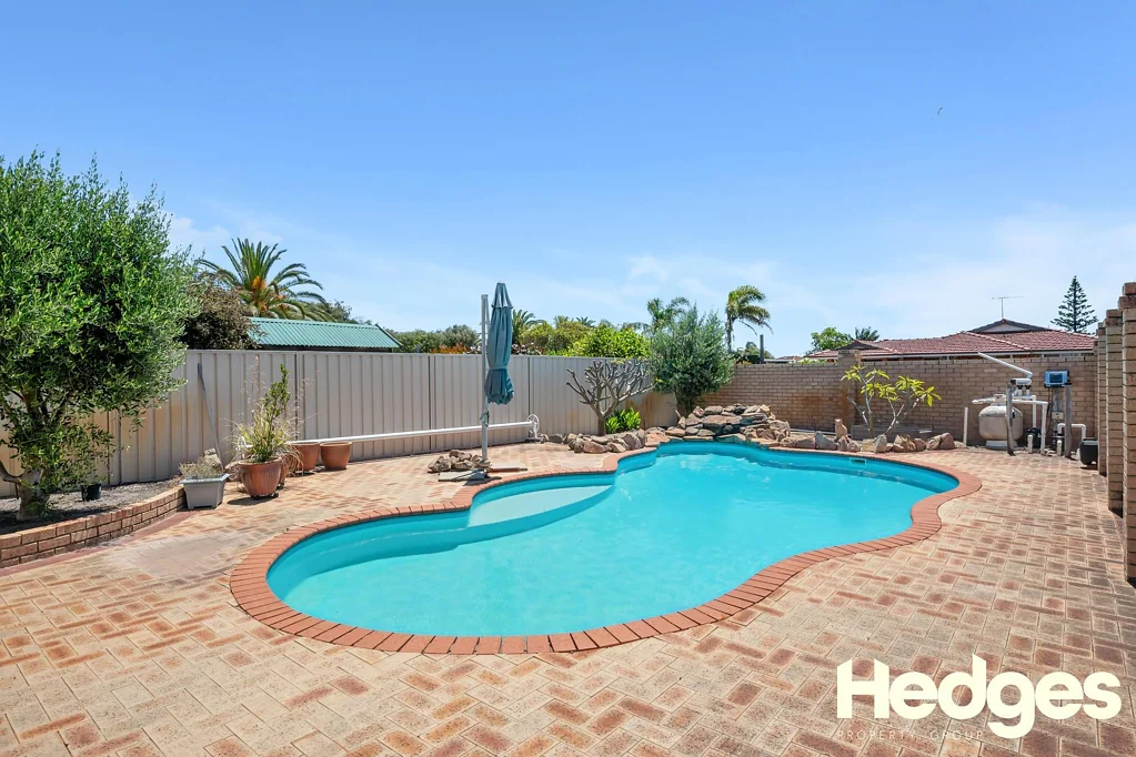 4 Cowrie Court, Waikiki, WA 6169