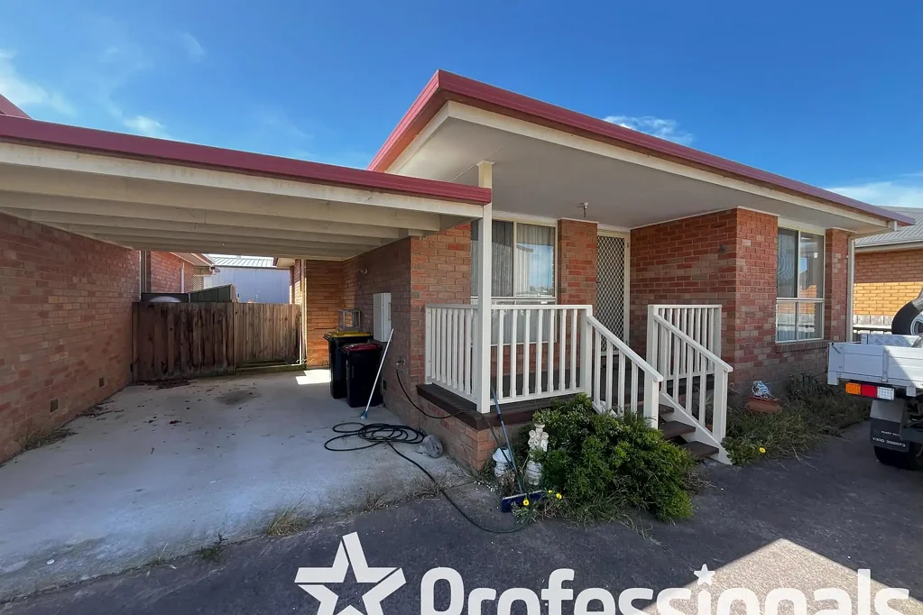 Port Albert 3Kwarto DECEASED ESTATE. Private Townhouse in Coastal Location. Perfect for Retirees/Downsizers, Holiday Getaways, or Smart Investment.