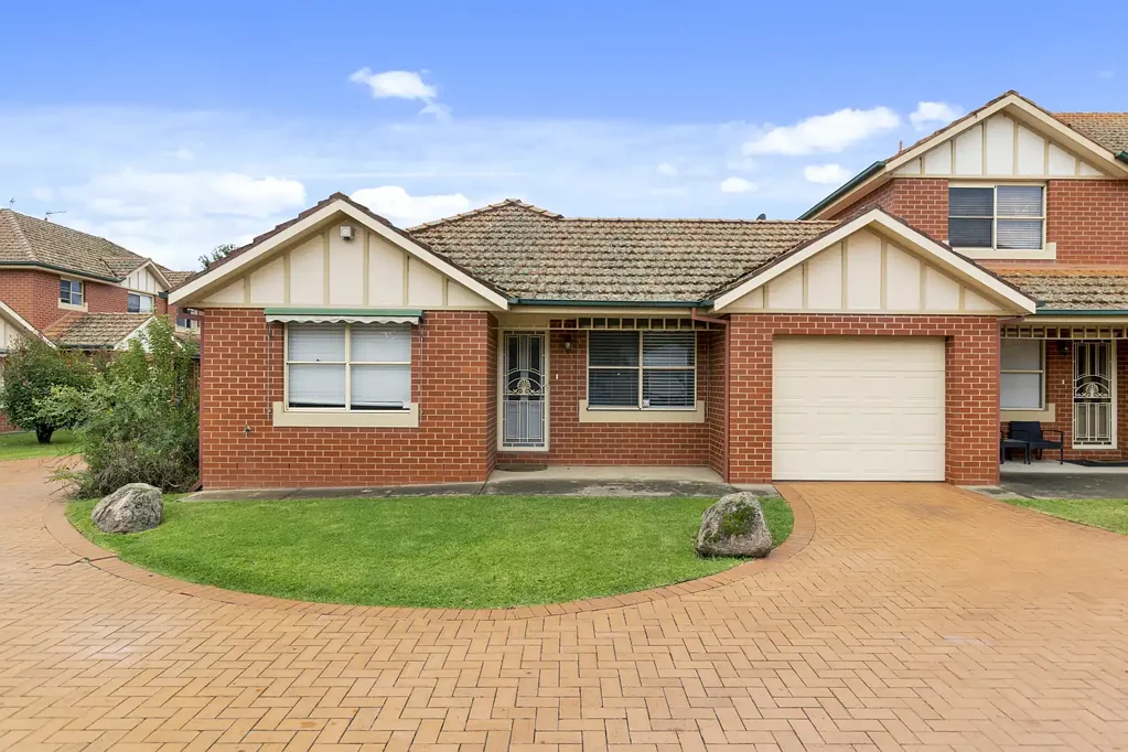 Fresh, Low-Maintenance Living in a Prime Location