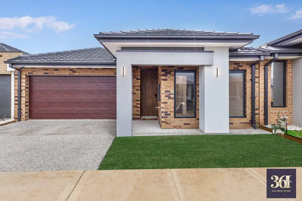 13 Velvet Avenue, Rockbank, VIC 3335