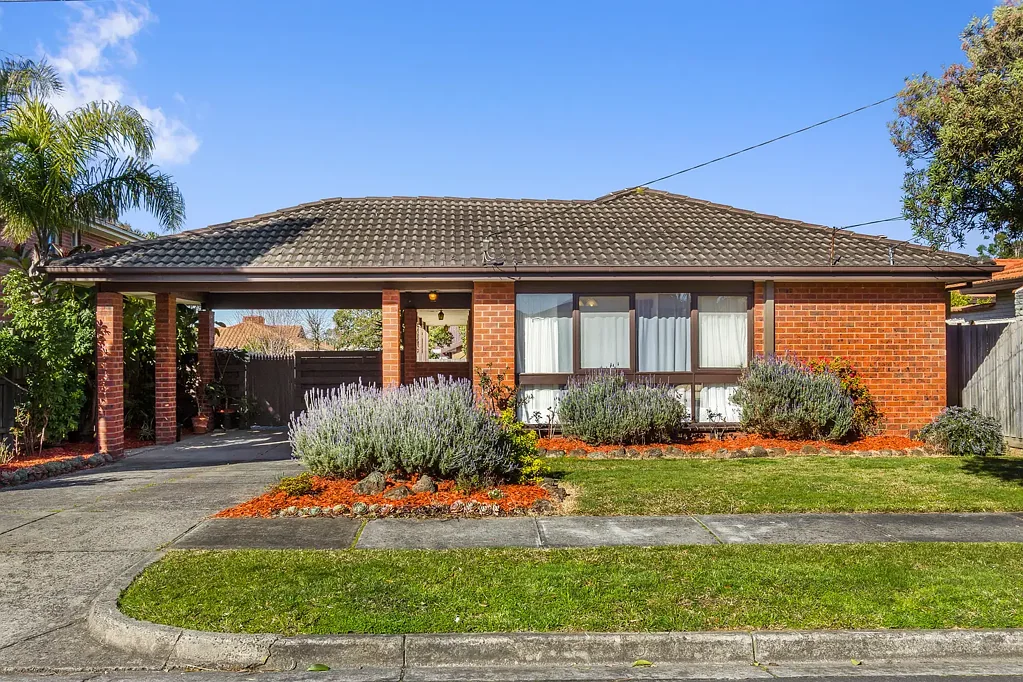 6 Cloverdale Close, Burwood East, VIC 3151