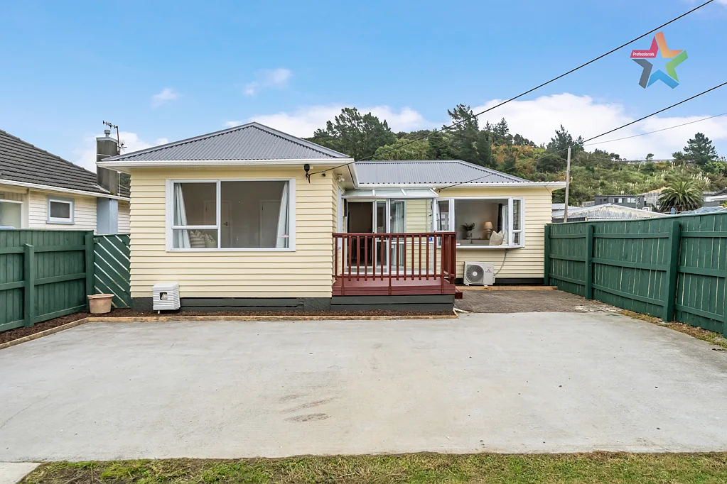 Wainuiomata 3બેડરૂમ YOUR HOME ON HYDE