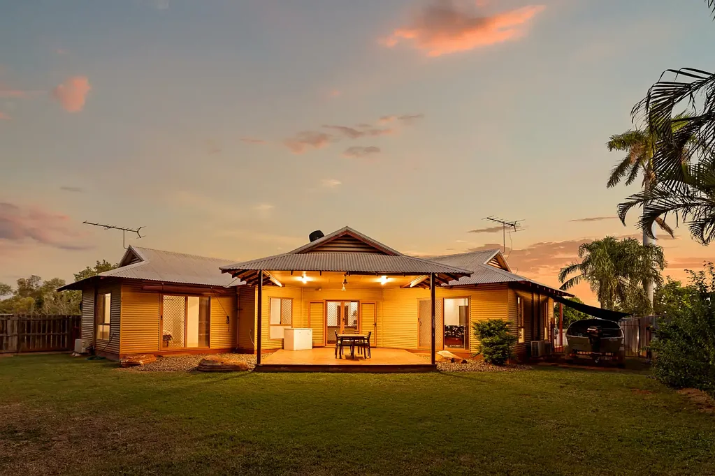 17 Bowerbird Loop, Djugun, WA 6725