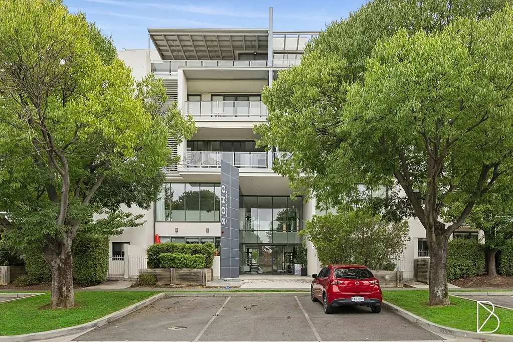 Fully Furnished One-Bedroom Apartment in Prime Kingston Location