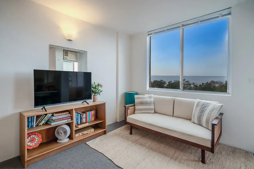 Furnished Studio with Water Views & Rooftop Pool in Bondi