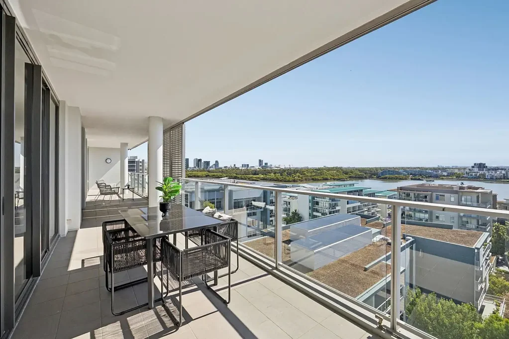 Rhodes 3 Slaapkamer OPULENT LIFESTYLE | PERMANENT TROPHY VIEWS | MIRVAC QUALITY IN THE HEART OF RHODES