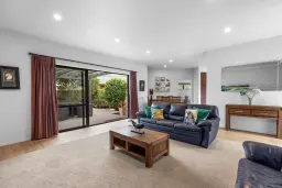 10 Paua Cove, Papamoa