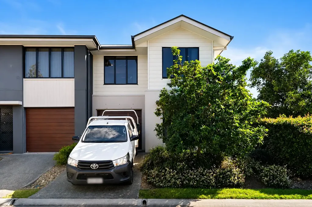 Pimpama 4Habitaciones Modern Townhouse Offering Effortless Lifestyle Living