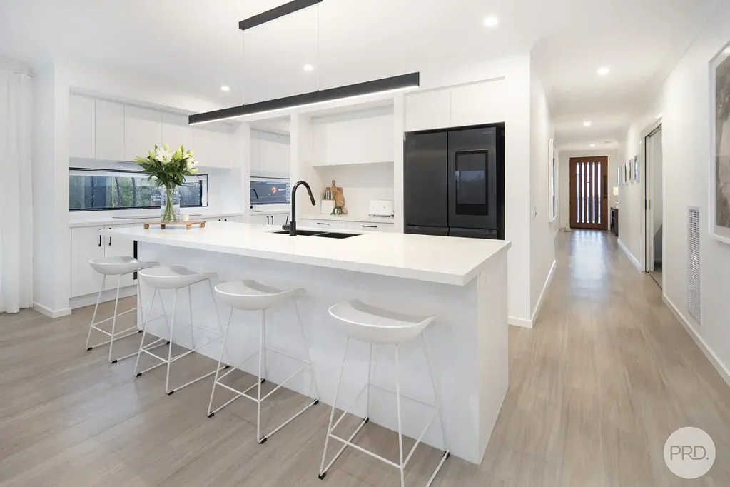 Lucas 4ห้องนอน Side Access, Space & Style in Family Friendly Lucas