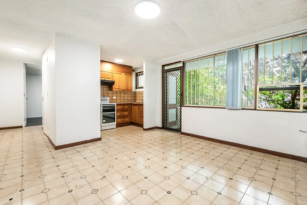 2/52 Meadow Crescent, Meadowbank, NSW 2114