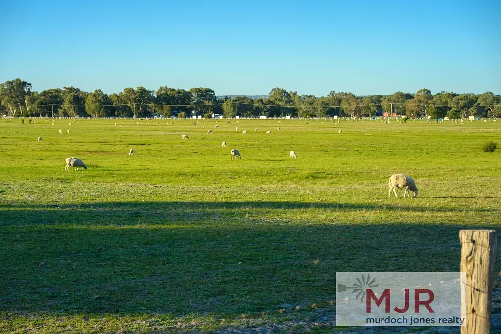 Serpentine 3房  105 ACRES - SOLD & 110 ACRE FARMLET