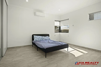 7 Oxted Place, Morley, WA 6062, 4房, 2浴, House