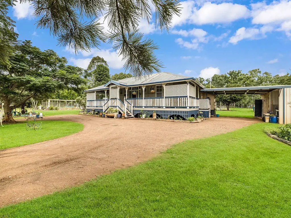 75 Heights Road, Glan Devon, QLD 4615