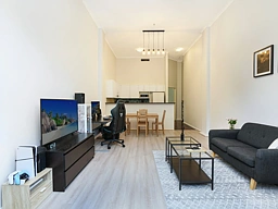 818/243 pyrmont, Pyrmont