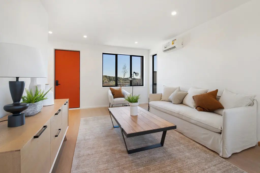 Flat Bush 2બેડરૂમ Fletcher Quality in Ormiston $779,000