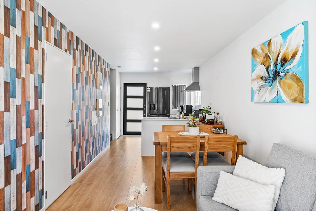 4/6 South Pacific Place, Henderson, Waitakere City, Auckland