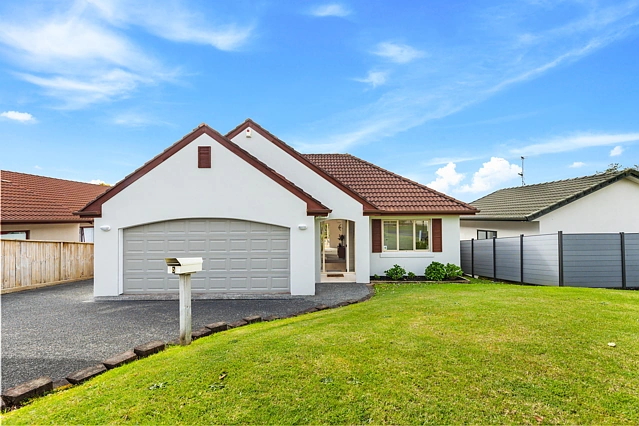 5 Pyrite Street, Westgate, Waitakere City