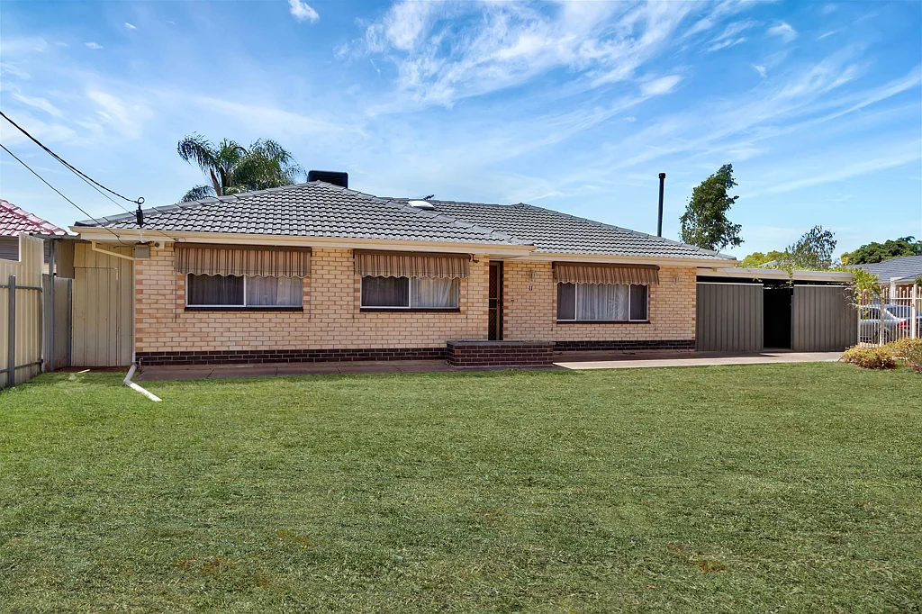 11 Mayo Crescent, Salisbury Downs, SA 5108