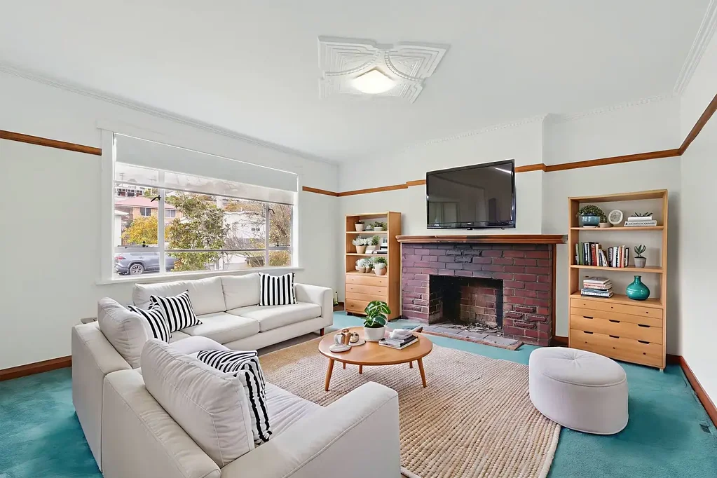 West Moonah 4房  Ideally located spacious home