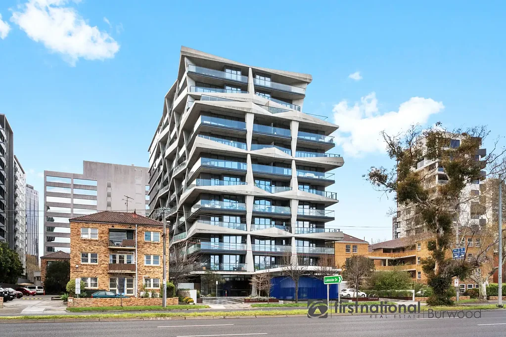 301/77 Queens Road, Melbourne, VIC 3004