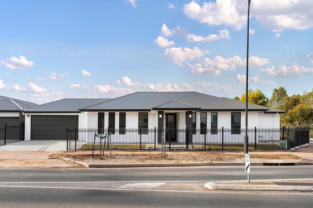 244 President Avenue, Andrews Farm, SA 5114