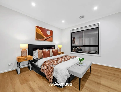 19 Thicket Loop, Clyde North, VIC 3978, 4 phòng ngủ, 2 phòng tắm, House