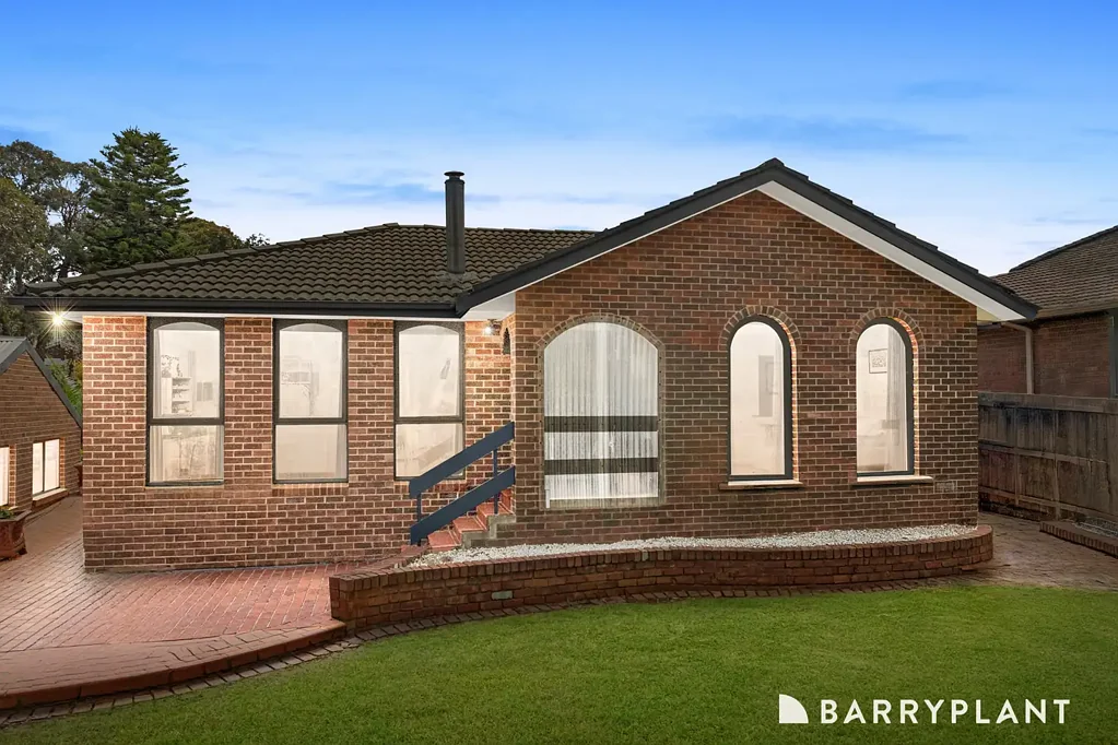 7 Statesman Crescent, Mill Park, VIC 3082