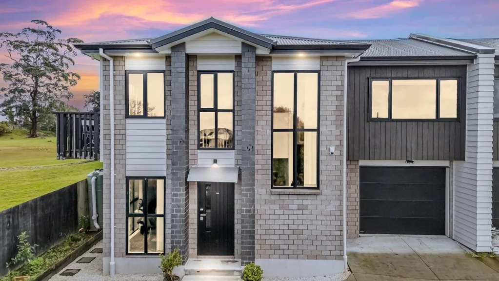 Manurewa 5chambre Modern 5-Bedroom Family Home with Reserve Access
