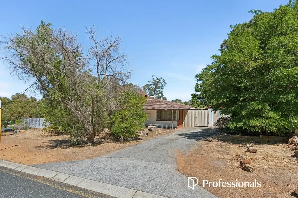 10 Glen Road, Lesmurdie, WA 6076
