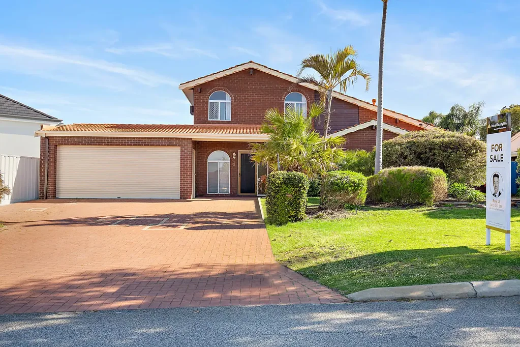 Willetton 5બેડરૂમ Gorgeous Large Family Residence & Great Location( Multi offers received , More properties wanted )
