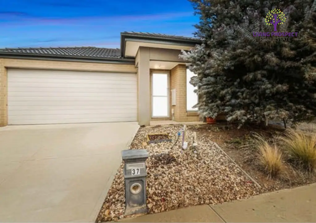 37 Toolern Waters Drive, Weir Views, VIC 3338
