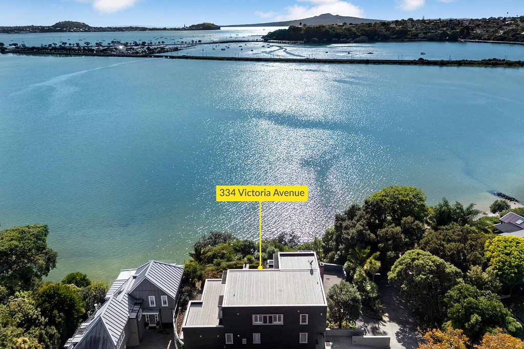 Remuera 4Zimmer Rare Waterfront Living on Victoria Avenue - DGZ