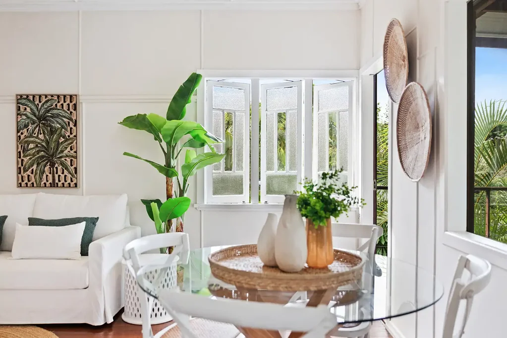 Southport 3房  Enviable lifestyle or great investment....your choice