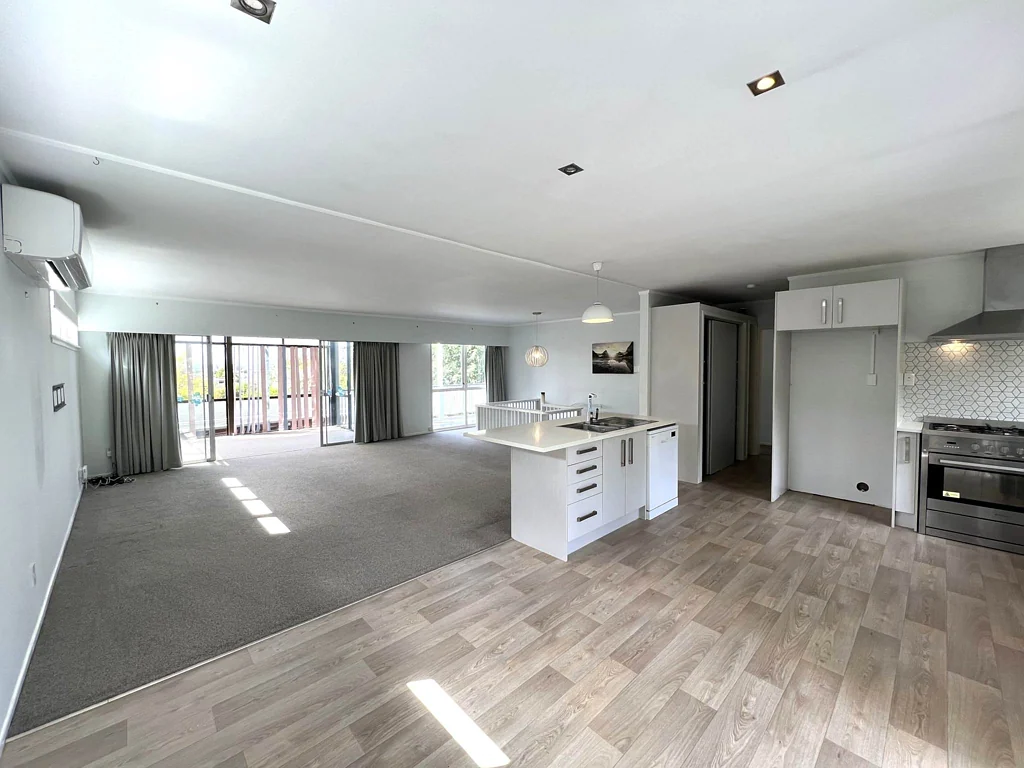 Water included, Three-Bedroom Home with Modern...