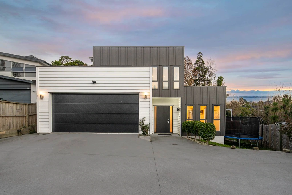 Browns Bay 6ਬੈੱਡਰੂਮ Spacious Prestige Family Home