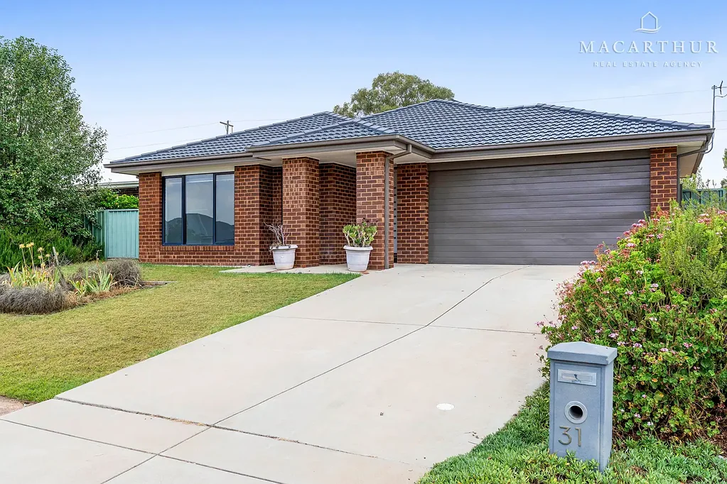 31 Tantoon Circuit, Forest Hill, NSW 2651